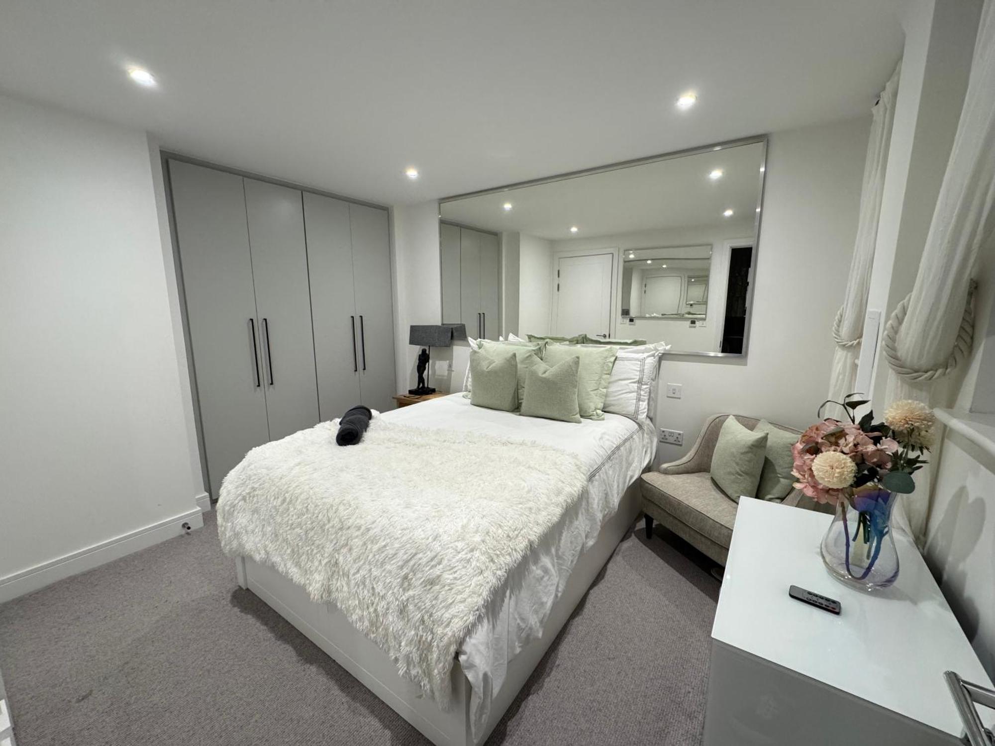 High Luxury Flat For 6 People Close To Earl'S Court Zone 1 Apartment London Exterior photo