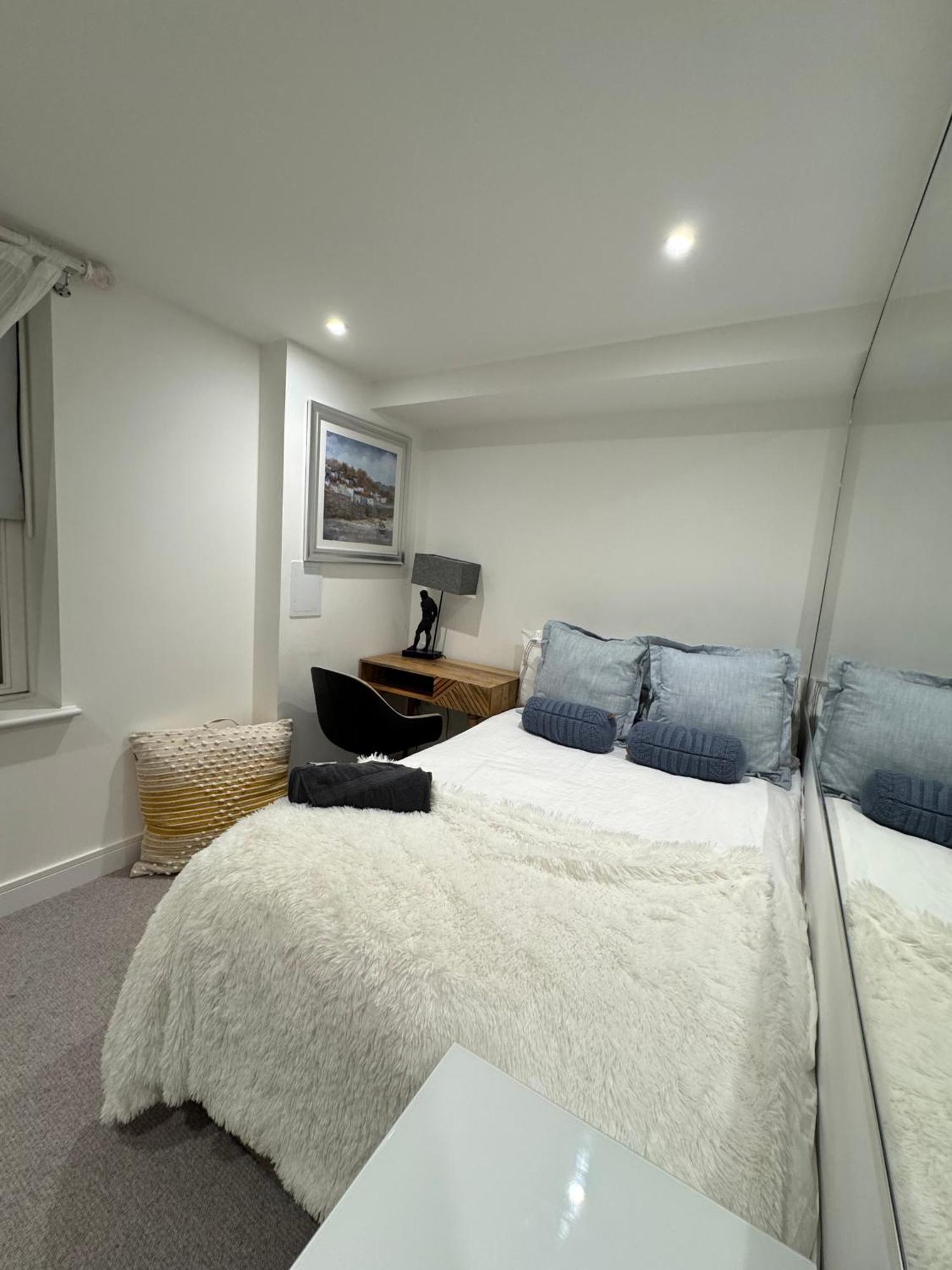 High Luxury Flat For 6 People Close To Earl'S Court Zone 1 Apartment London Exterior photo